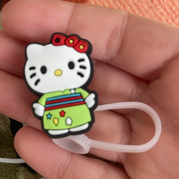 Bundle of 7 Hello Kitty Straw Covers - Picture 4 of 4